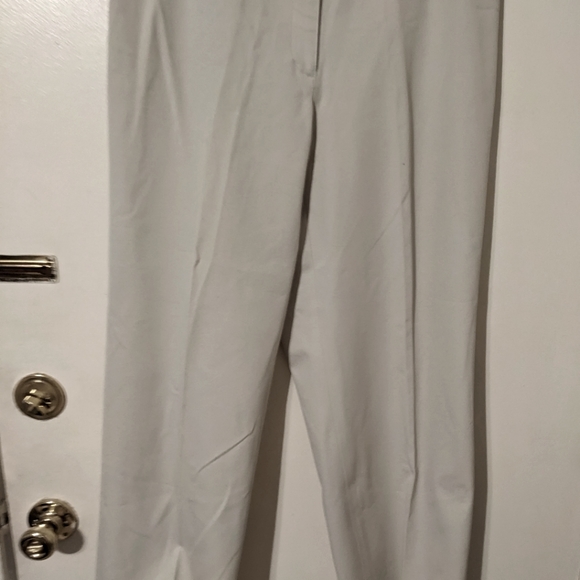Liz Claiborne P12 Khakis - Picture 2 of 4